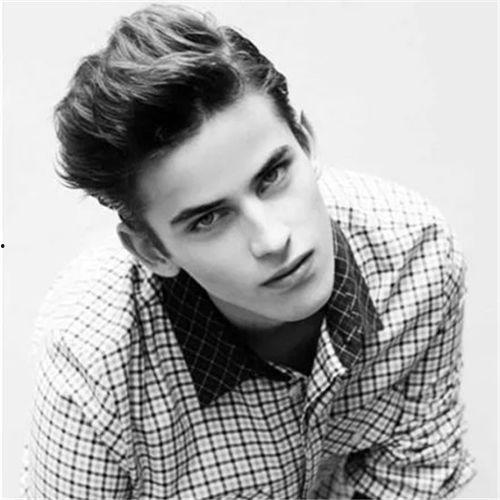 欧美胖子烫头图片男,时尚烫发如何改变身材比例？